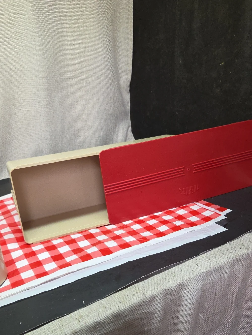 Vintage‎ Thermos Outing Picnic Set Red Tan